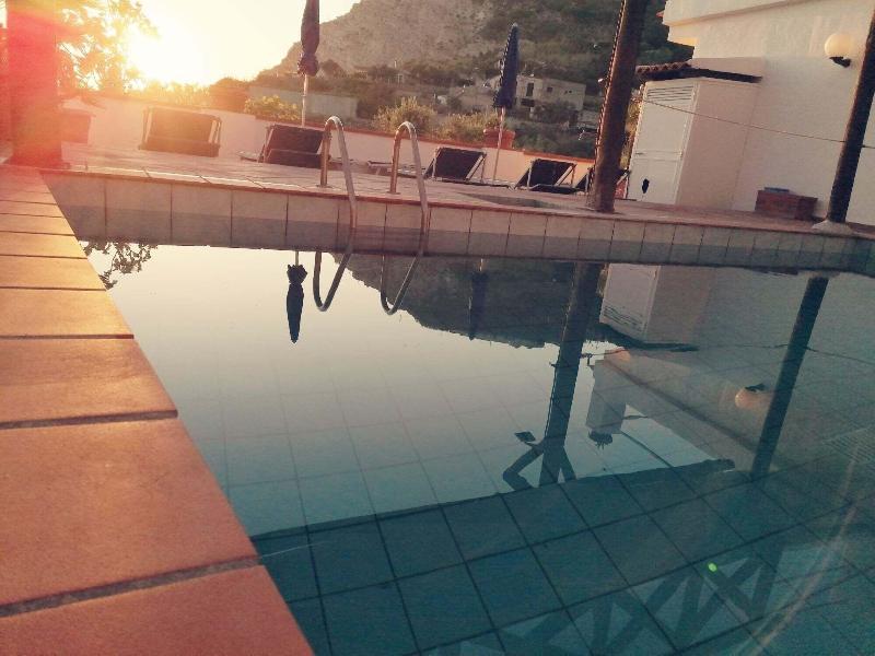 Hotel Punto Azzurro Forio di Ischia エクステリア 写真