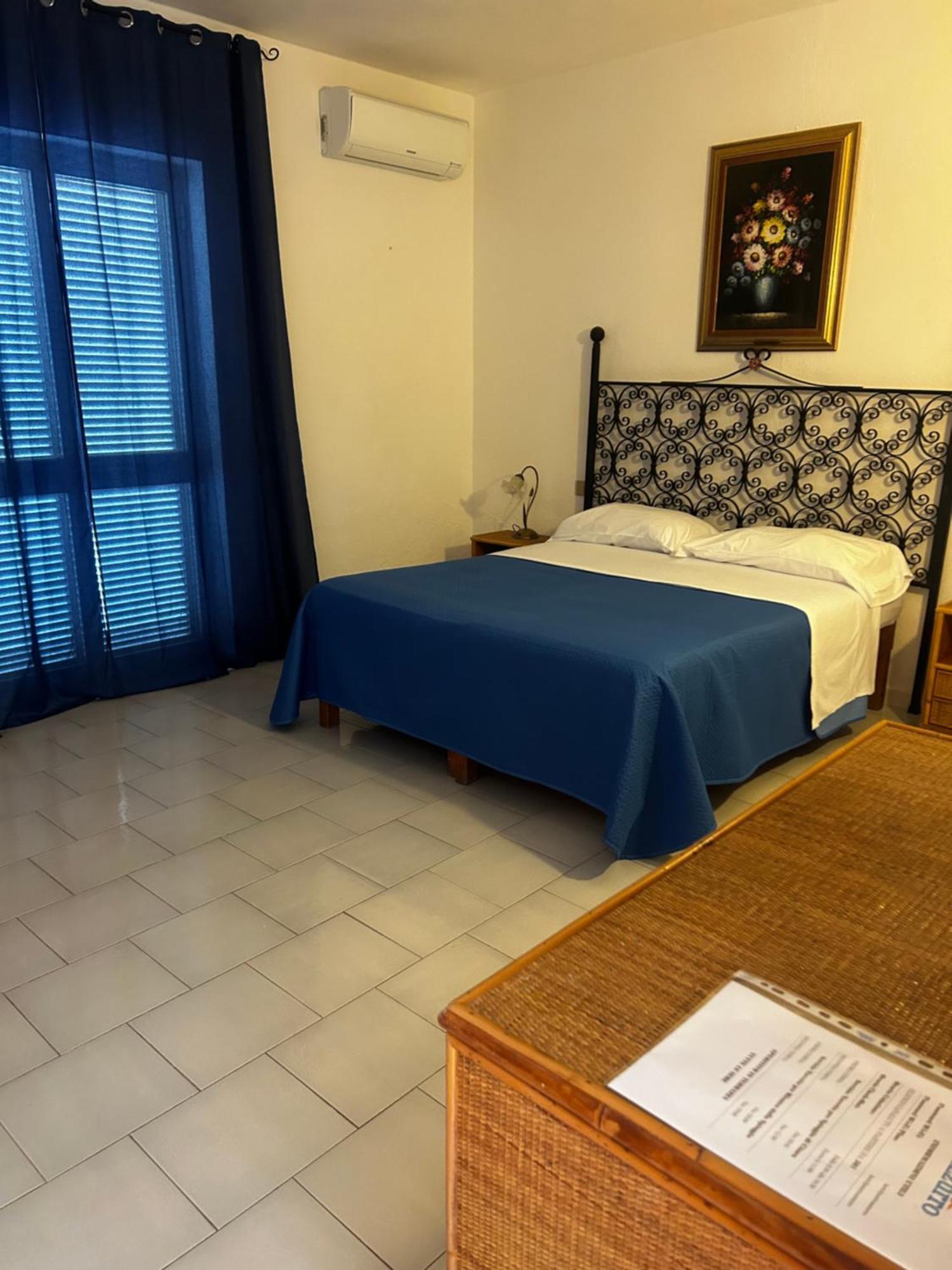 Hotel Punto Azzurro Forio di Ischia エクステリア 写真